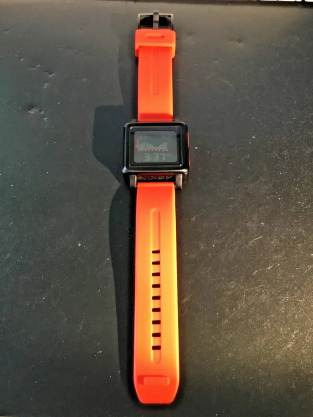 Nixon “life Aquatic / The Housing” Digital Watch – Great Shape – New Battery